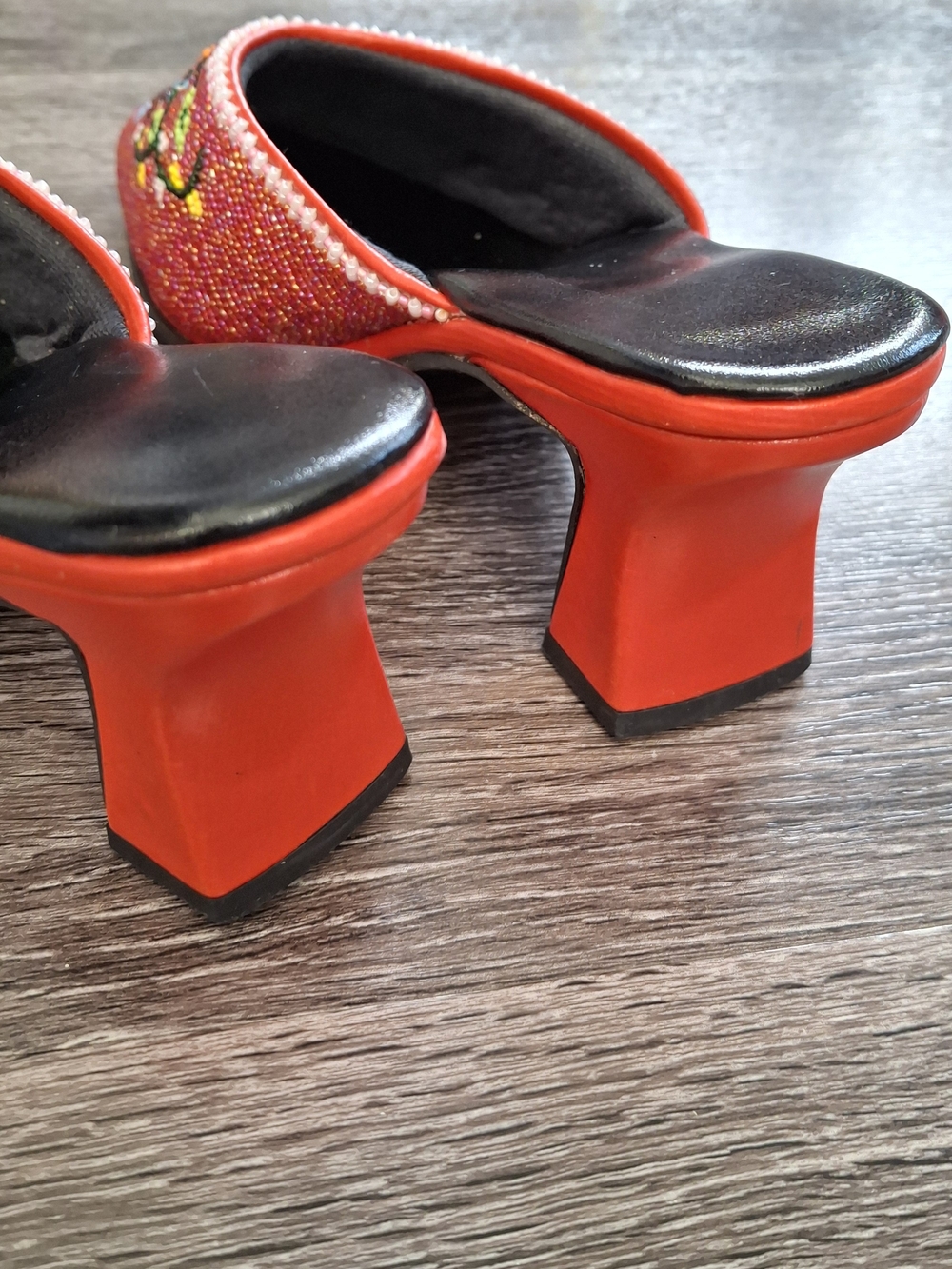 Beaded Red Floral Slip-On Heeled Mules Small 4 - Picture 3 of 9
